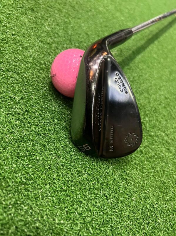 Gậy 56 độ Titleist black