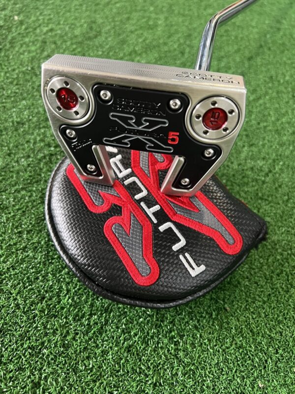 Putt Titleist scotty cameron furura x5