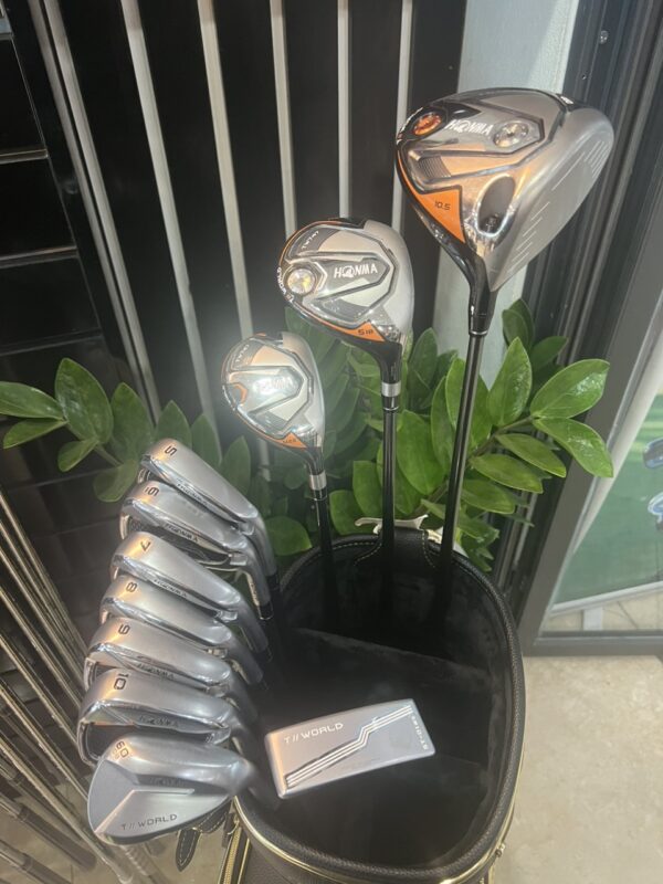 Bộ Gậy Honma 747 cán SR (11 gậy)