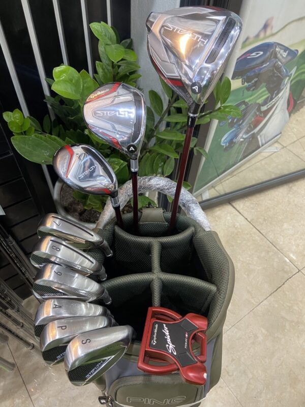 Bộ Gậy nữ Taylormade Stealth (cán A)