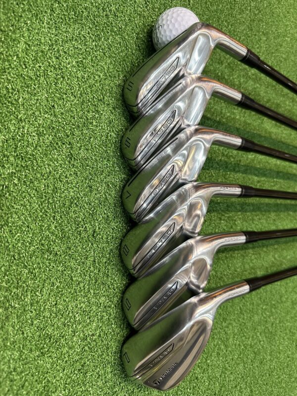 Bộ sắt Taylormade P790