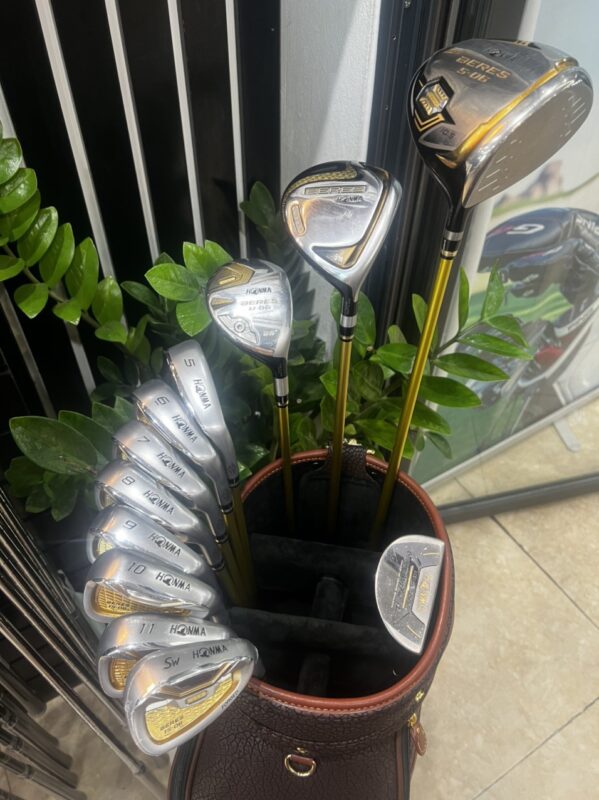 Bộ gậy Honma 3 sao S-06 cán 47R