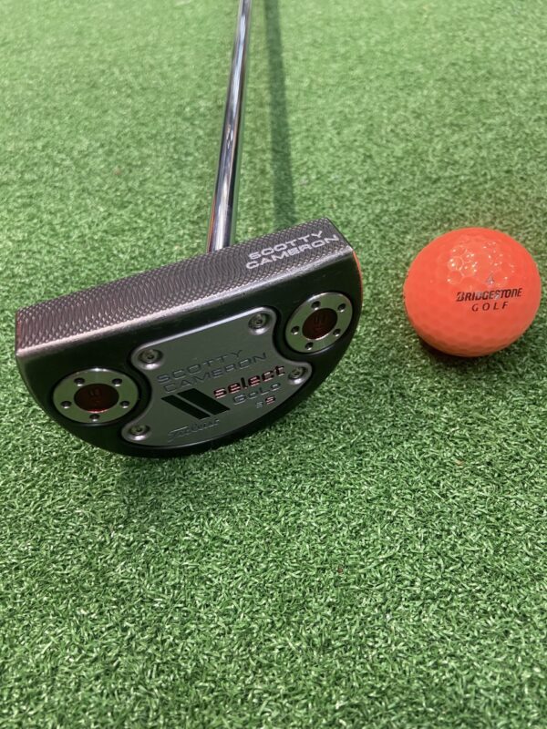 Putt Titleist scotty cameron Golo select