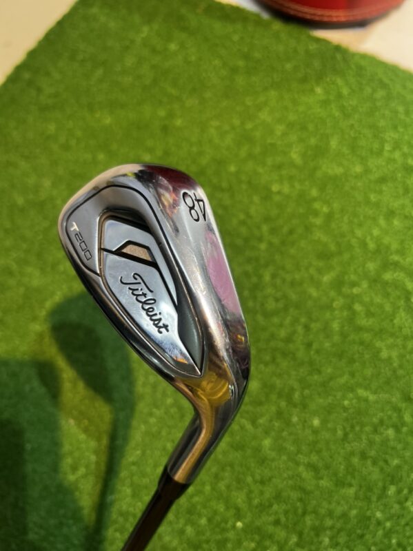 48 độ Titleist T200 cán S