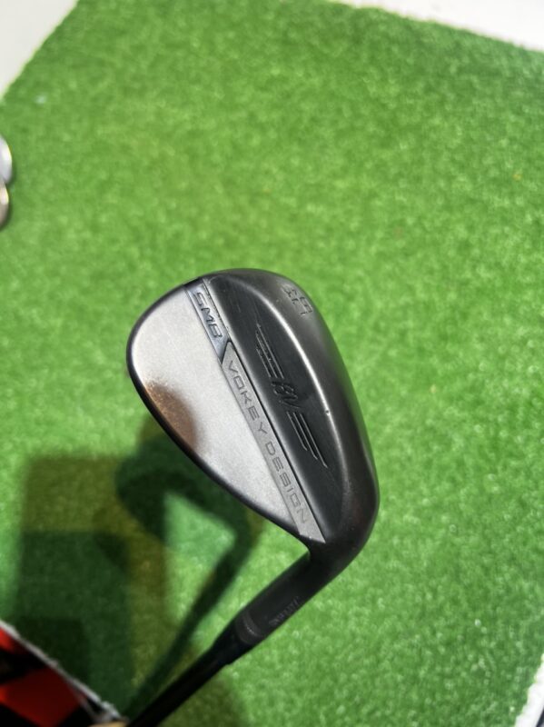 60 độ titleist sm8 bản black